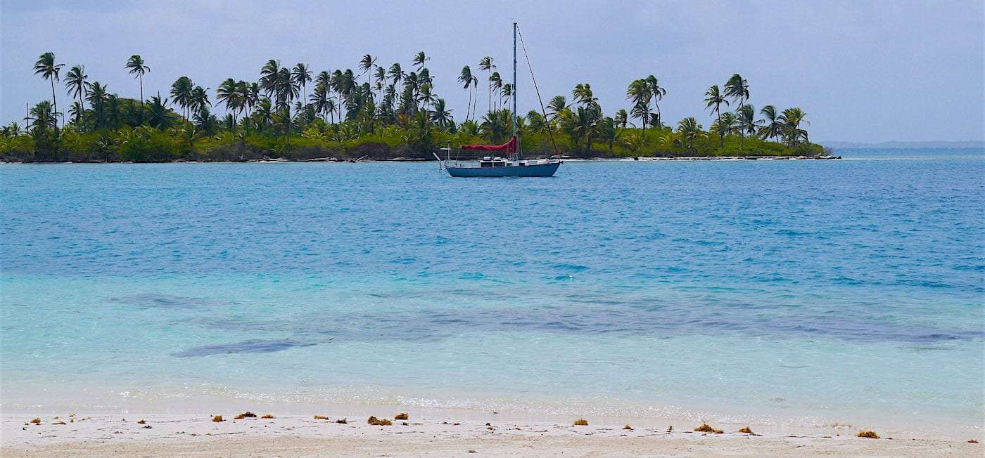 Live Aboard Sailing, Full-time living on a sailboat.